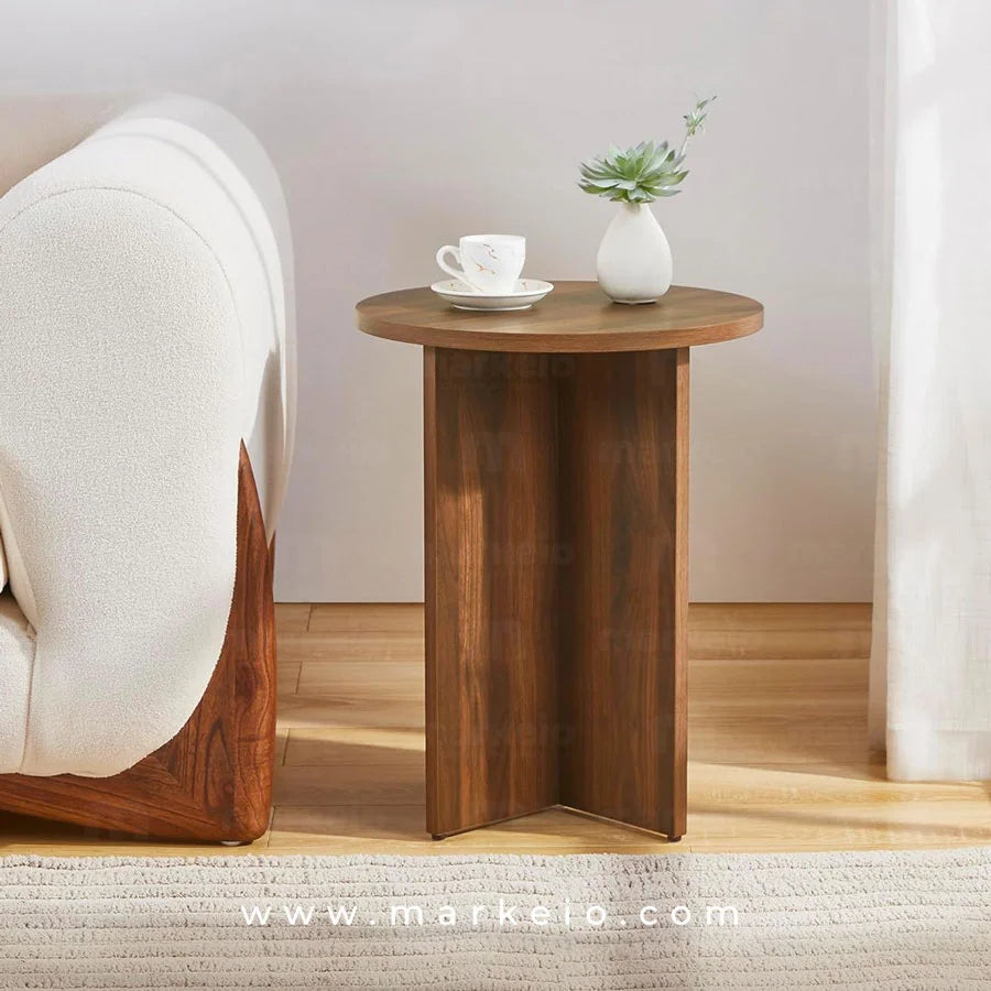 Table de canapé élégante avec plateau aspect bois de noyer.