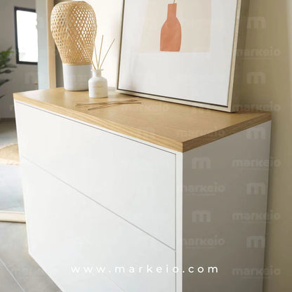 Zoom sur les glissières invisibles des tiroirs de la commode Kleno.