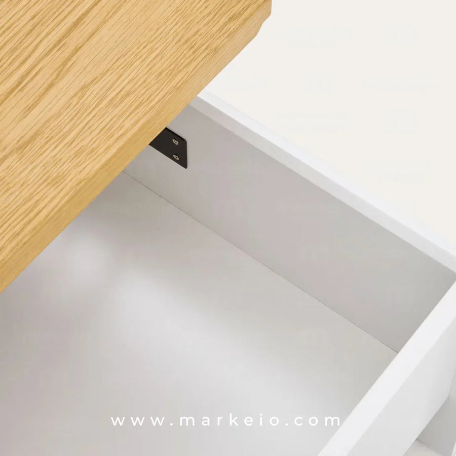 Meuble central de salon Markeio en chêne et blanc mat.