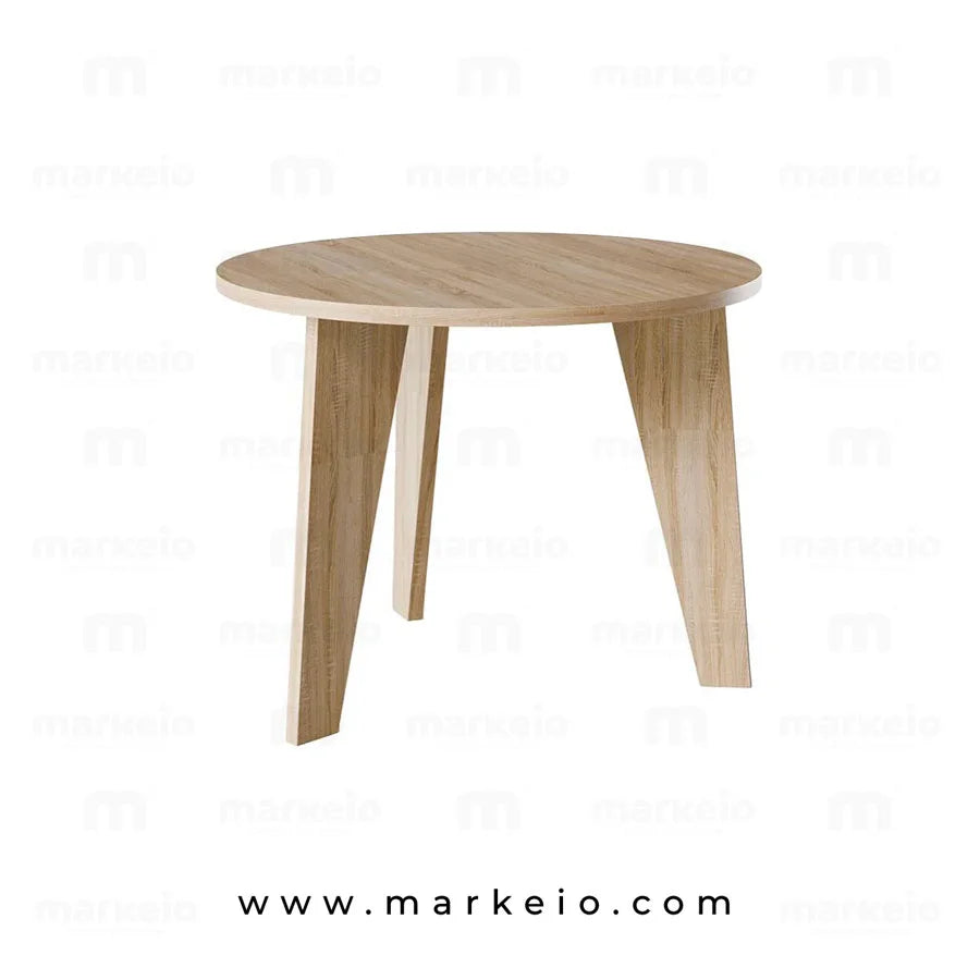 Table de salle à manger Polamo en chêne clair pour intérieur moderne.